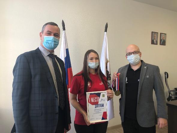 Две студентки Губернаторского колледжа представят Томскую область на полуфинале WorldSkills Russia